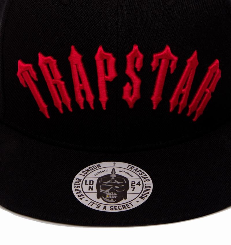 Czapki Męskie Trapstar Irongate Arch Snapback Czarne Czerwone | WAGNBP-542